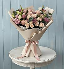 Букет цветов из:  Розы и Лизиантусы #REPLACE_PRED# Февральск