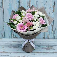 Букет цветов из:  Герберы, Альстромерии и Хризантемы в Февральск