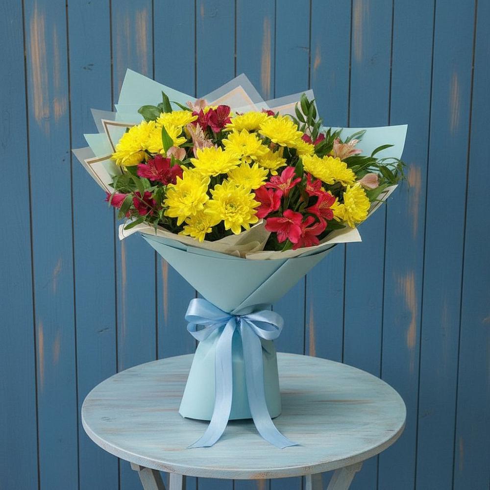 Букет цветов из: Альстромерии и Хризантемы в Февральск