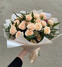 Букет Кремовые розы Латте в Февральск