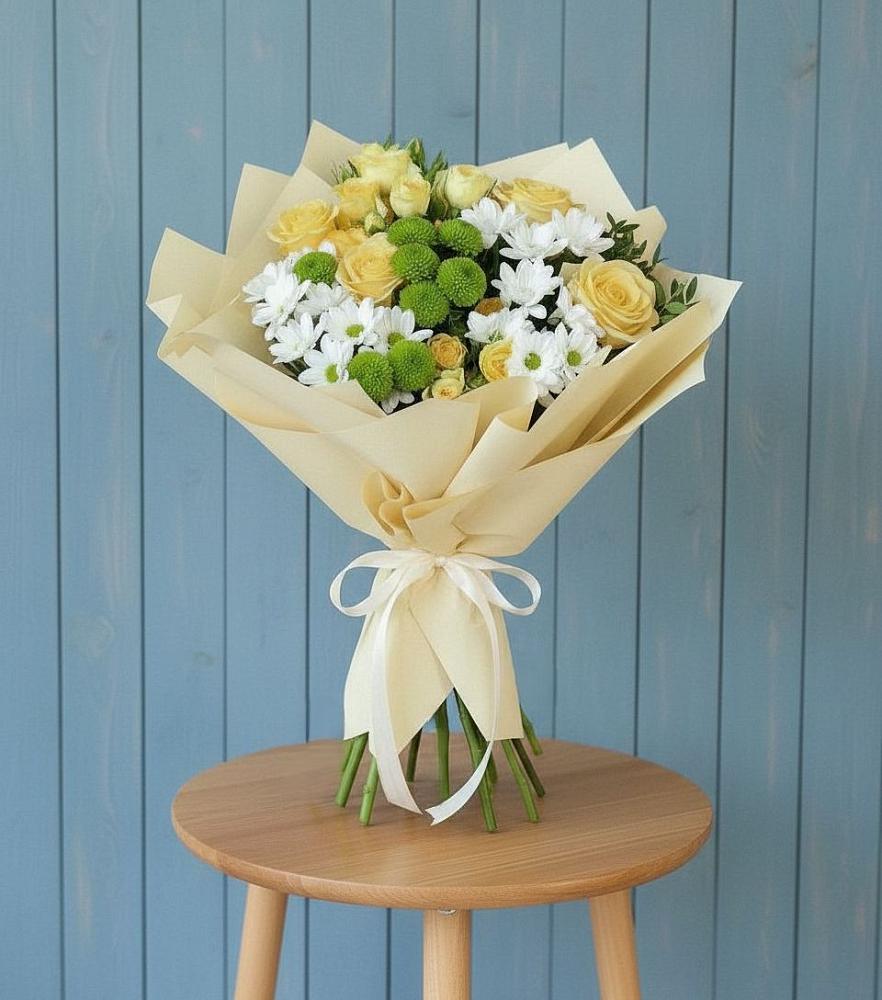 Букет цветов из: Хризантемы и Розы в Февральск