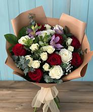Букет цветов из:  Розы и Альстромерии в Февральск