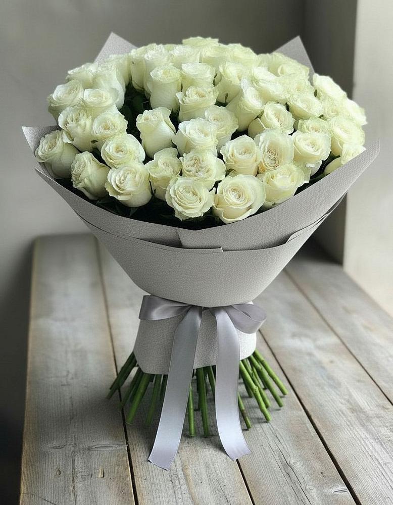 Букет 35 Белых роз в Февральск