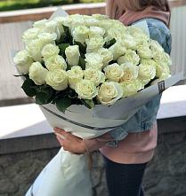 Букет 35 Белых роз в Февральск
