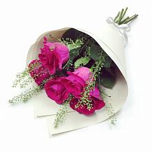 Букет цветов из:  Розы в Февральск