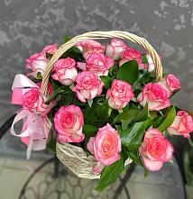 Цветочная композиция из Розы в корзине в Февральск