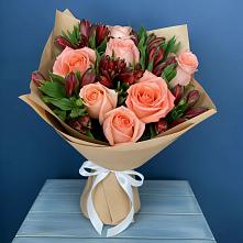 Букет цветов из:  Розы и Альстромерии в Февральск