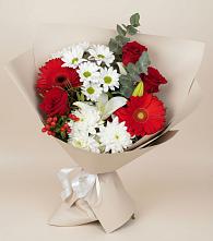 Букет цветов из:  Розы, Хризантемы, Герберы и Лилии в Февральск