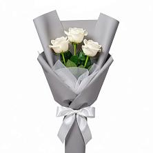 Букет 3 белые розы в Февральск