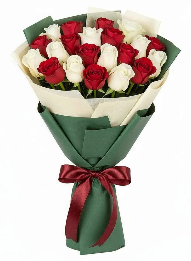 Букет Микс из красных и белых роз в Февральск