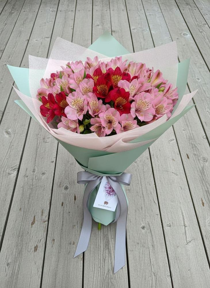 Букет цветов из: Альстромерии в Февральск