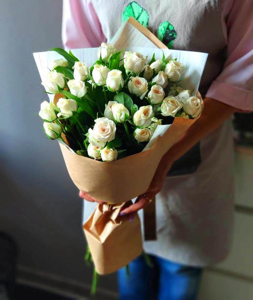 Букет цветов из: Розы в Февральск