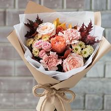 Букет цветов из:  Гвоздики, Хризантемы и Розы в Февральск