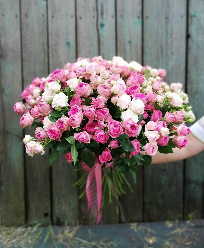 Букет Розовые кустовые розы Натали и Лав Лидия в Февральск