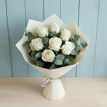 Букет Белые розы в Эвкалипте в Февральск