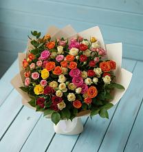 Букет Микс из разноцветных кустовых роз в Февральск