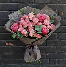 Букет цветов из:  Розы в Февральск