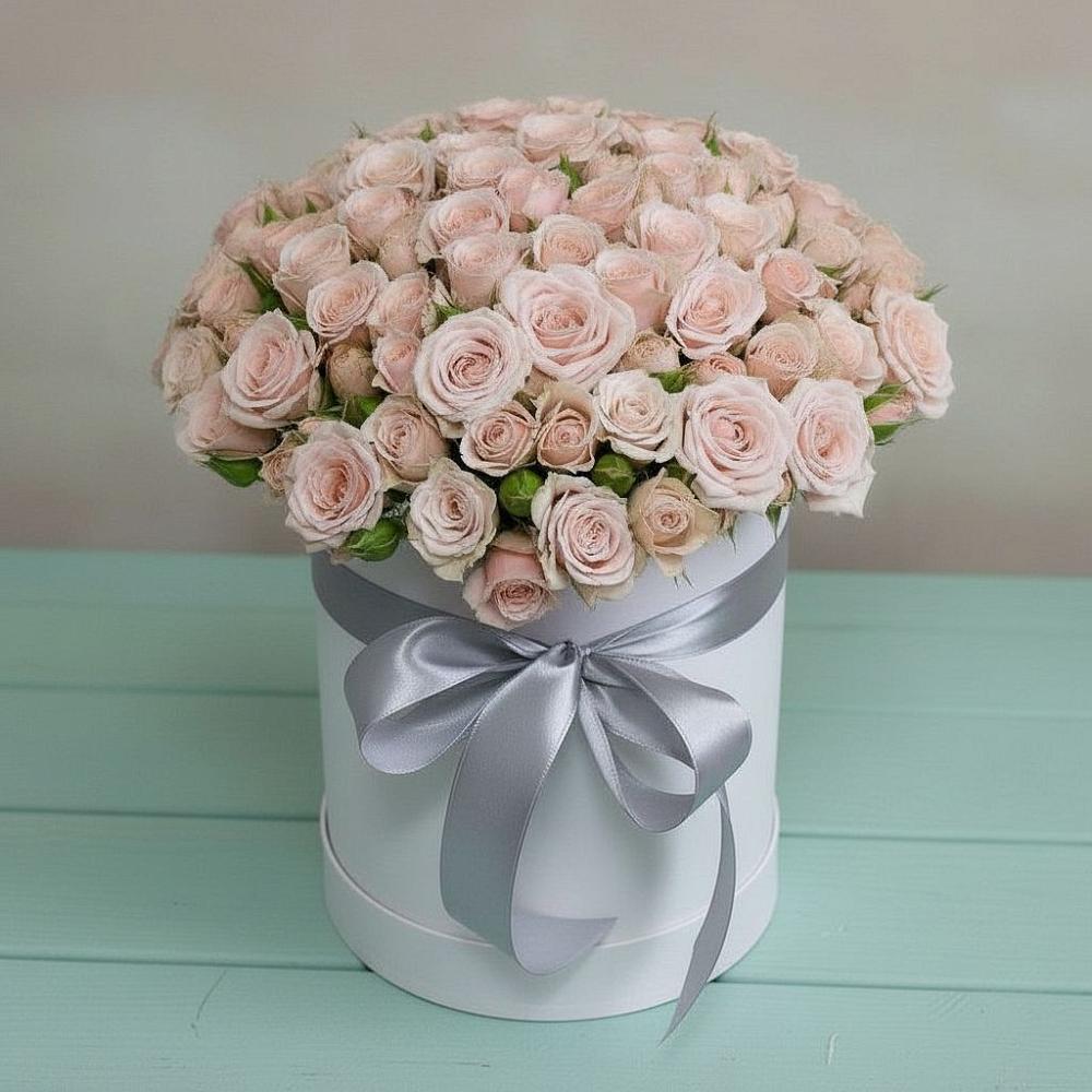 Цветочная композиция из Розы в шляпной коробке в Февральск